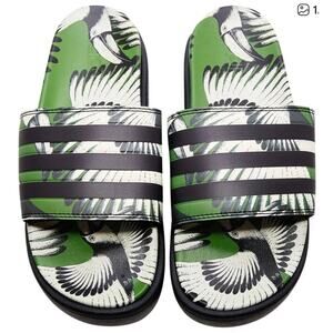 Adidas Adilette Platform Slides in Crew Green / Core Black / Core Black Size 8